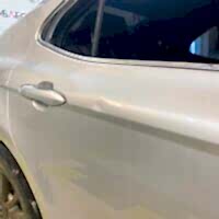 Toyota Camry дверь
